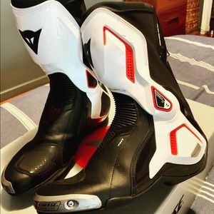 Dainese Torque D1 Out Air boots